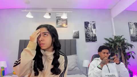 Snapshot of violet_and_myers chatting on 12, 11, 2025 Violet and Myers online show from 12, 11, 2025