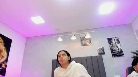 Snapshot of violet_and_myers chatting on 14, 11, 2025 Violet and Myers online show from 14, 11, 2025