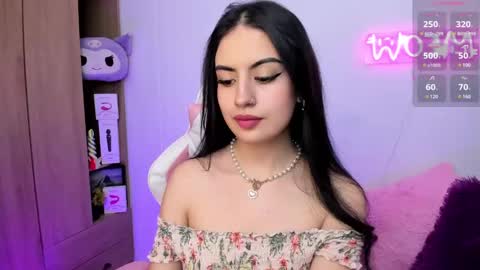 Snapshot of violet_catt chatting on 6, 12, 2024 Violeta online show from 6, 12, 2024