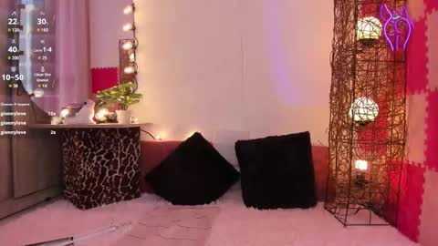 Snapshot of violet_ch chatting on 30, 1, 2025 violet online show from 30, 1, 2025