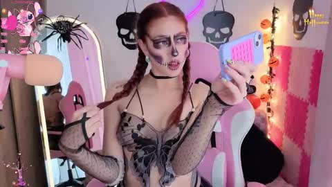 Snapshot of violet_ch chatting on 20, 10, 2025 violet online show from 20, 10, 2025