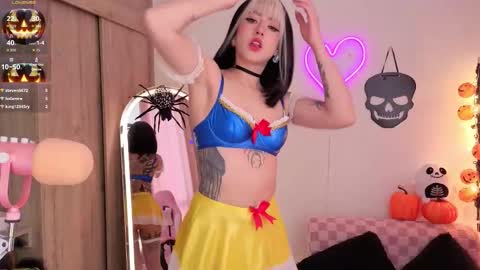 Snapshot of violet_ch chatting on 31, 10, 2025 violet online show from 31, 10, 2025