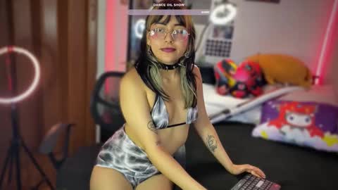 Snapshot of violet_hentai01 chatting on 19, 2, 2025 Violete Hentai01 online show from 19, 2, 2025