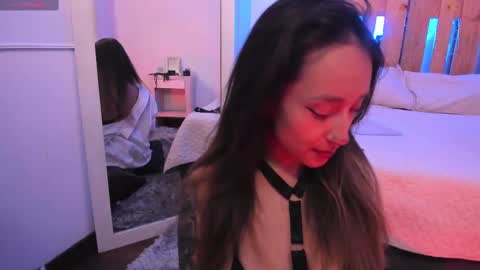 Snapshot of violet_jonesss chatting on 29, 9, 2025 Violet Jones online show from 29, 9, 2025