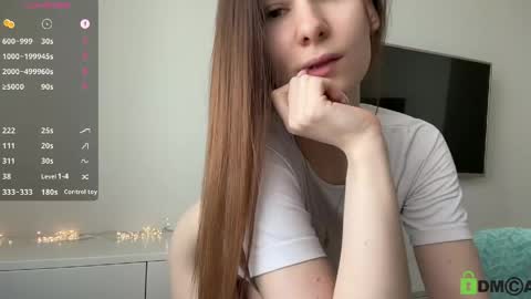 Violet Lyn online show from 29, 4, 2026