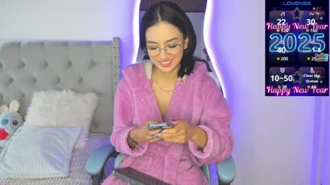  Violet  online show from 6, 1, 2025