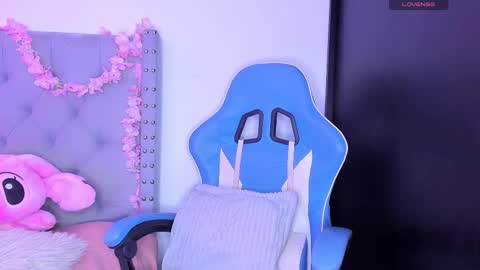  Violet  online show from 8, 9, 2025