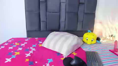 violett taylor online show from 19, 9, 2025