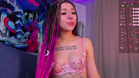 Violet online show from 8, 2, 2025