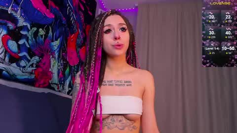 Violet online show from 15, 2, 2025