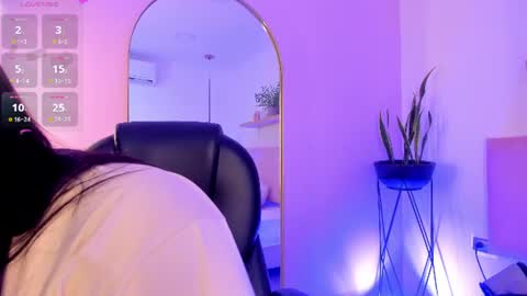 Violeta Candy online show from 28, 6, 2026