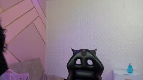     online show from 24, 10, 2025