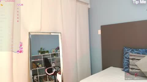 Violeta leon online show from 17, 10, 2025