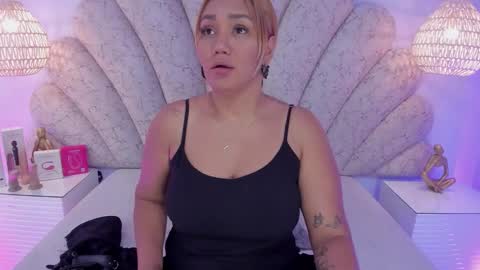 violeta_medina online show from 18, 12, 2025