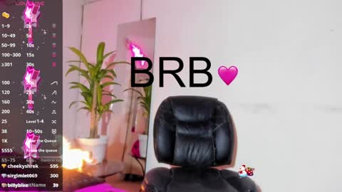 Violeta Princess Please help me with your thumbs up its important   online show from 30, 1, 2025