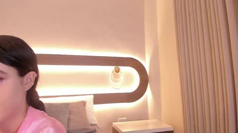 Violeta Sum online show from 25, 4, 2026