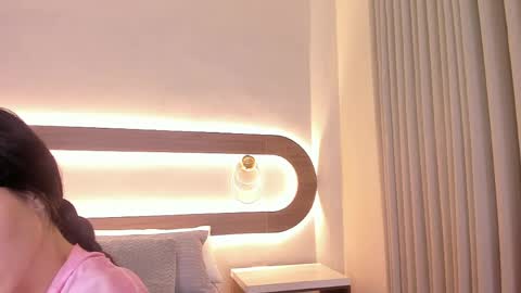 Violeta Sum online show from 27, 4, 2026