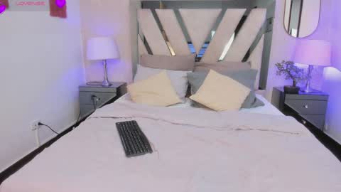 Snapshot of violetaa_moore chatting on 6, 6, 2026 violetaa_moore online show from 6, 6, 2026