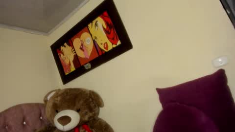 Snapshot of violetalee chatting on 28, 10, 2025 Jimena online show from 28, 10, 2025