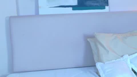 Violet online show from 31, 3, 2026