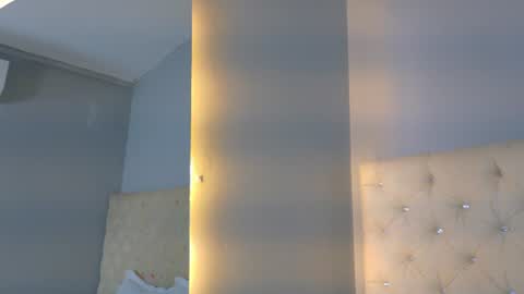 Snapshot of violetbloomm chatting on 19, 6, 2026 Violet online show from 19, 6, 2026