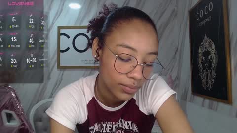 Snapshot of violeth_b chatting on 18, 1, 2025 violeth_b online show from 18, 1, 2025