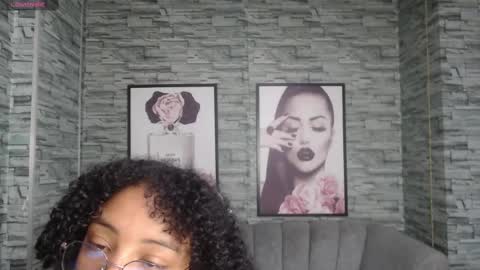 Snapshot of violeth_b chatting on 22, 9, 2025 violeth_b online show from 22, 9, 2025