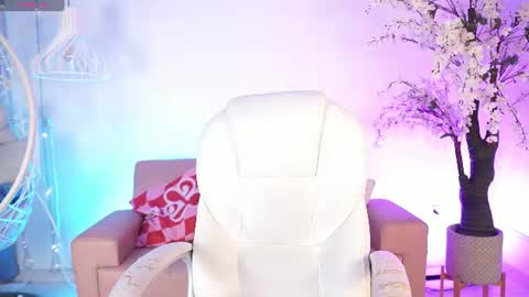 Snapshot of violetjonesx chatting on 9, 7, 2026 violetjonesx online show from 9, 7, 2026