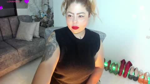 Snapshot of violetmontana chatting on 3, 6, 2026 VIOLETA MONTANA online show from 3, 6, 2026