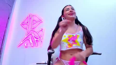 Snapshot of violetrousse chatting on 30, 1, 2025 Violet Rousse online show from 30, 1, 2025