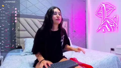 Snapshot of violetrousse chatting on 31, 1, 2025 Violet Rousse online show from 31, 1, 2025