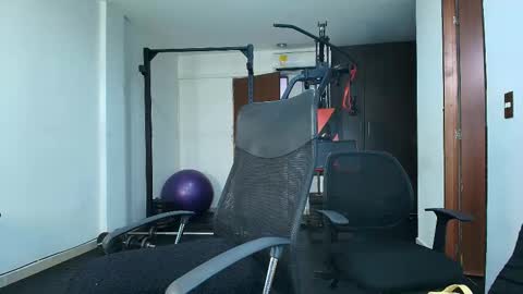 Snapshot of violetroussee chatting on 10, 10, 2025 violetroussee online show from 10, 10, 2025