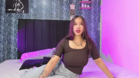 Violet salvatore online show from 6, 2, 2025