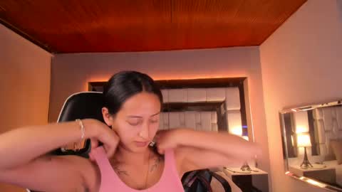 Snapshot of violetskinny chatting on 21, 1, 2025 violetskinny online show from 21, 1, 2025