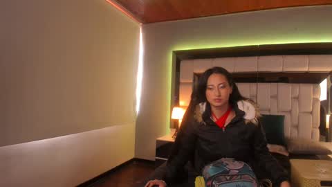 Snapshot of violetskinny chatting on 23, 1, 2025 violetskinny online show from 23, 1, 2025