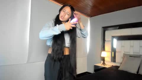 Snapshot of violetskinny chatting on 19, 11, 2025 violetskinny online show from 19, 11, 2025