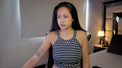 Snapshot of violetskinny chatting on 3, 2, 2026 violetskinny online show from 3, 2, 2026