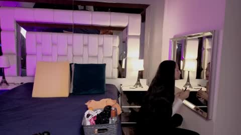 violetskinny online show from 18, 5, 2026
