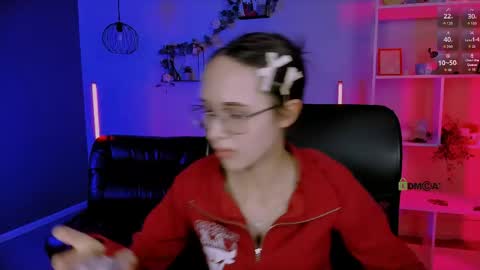 Snapshot of violett_charm chatting on 16, 5, 2026 your dream online show from 16, 5, 2026