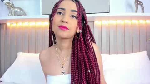 Snapshot of violett_rabbit_ chatting on 8, 10, 2025 Violett online show from 8, 10, 2025