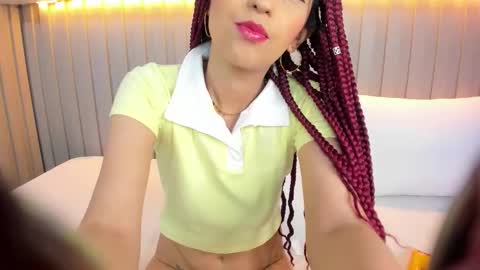 Snapshot of violett_rabbit_ chatting on 16, 10, 2025 Violett online show from 16, 10, 2025