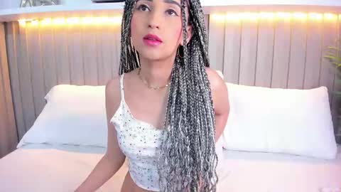 Snapshot of violett_rabbit_ chatting on 20, 10, 2025 Violett online show from 20, 10, 2025