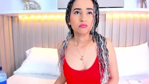 Snapshot of violett_rabbit_ chatting on 10, 11, 2025 Violett online show from 10, 11, 2025