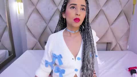 Snapshot of violett_rabbit_ chatting on 20, 11, 2025 Violett online show from 20, 11, 2025