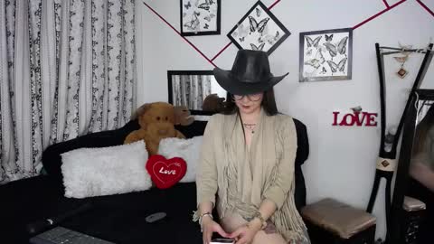 violetta_afrodita online show from 14, 10, 2025