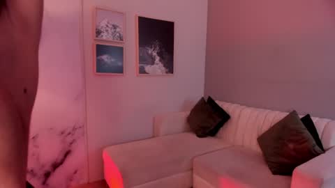 Snapshot of violetta_nur chatting on 27, 7, 2026 Violetta nur online show from 27, 7, 2026