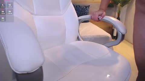 Snapshot of violetta_rainbow chatting on 25, 1, 2025 Violetta online show from 25, 1, 2025