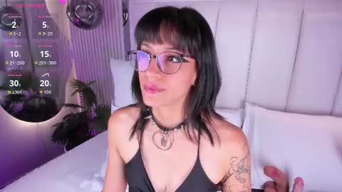 violettacolinss online show from 28, 7, 2026