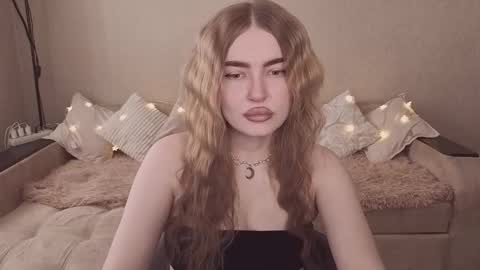 ViolettaOtis online show from 27, 3, 2026