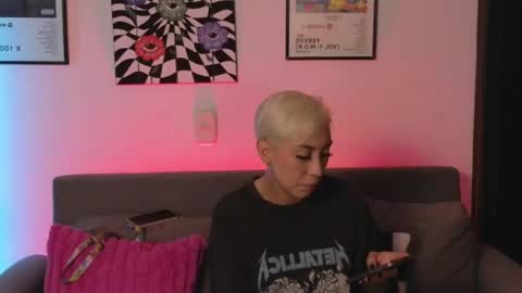 Violet online show from 27, 4, 2026